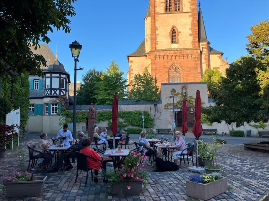 Romantikurlaub Im Weindorf *